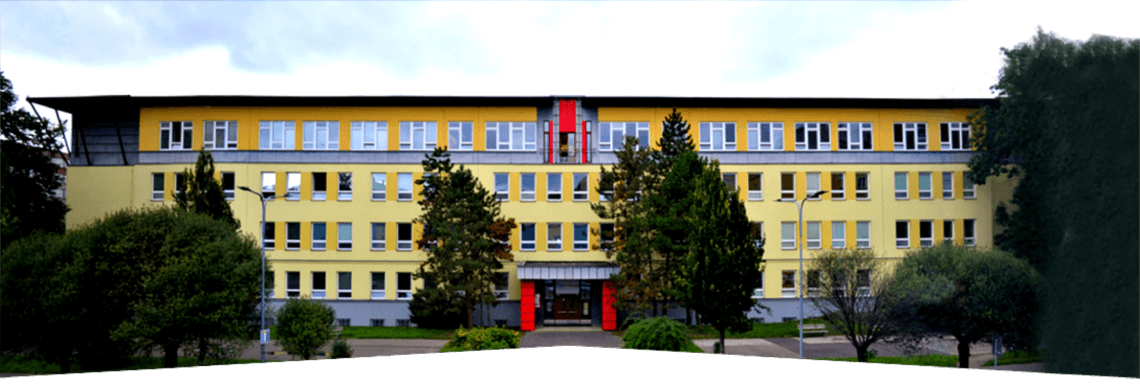 Foto školní budovy