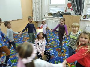 2020.12.20. - Lišky už se těší na Vánoce (22)