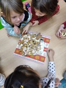 2020.12.20. - Lišky už se těší na Vánoce (56)