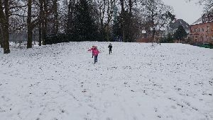 PE outside 03