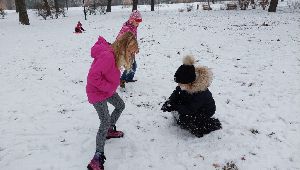 PE outside 08