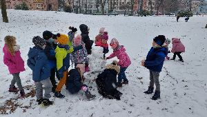PE outside 20