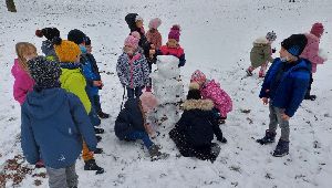 PE outside 18