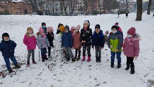 PE outside 24