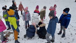 PE outside 17