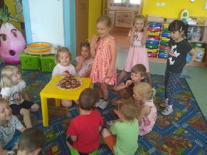 IMG_20220620_092450124_BURST000_COVER_TOP