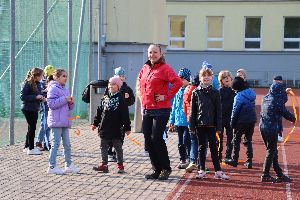 Stavění májky 28.4.2023 - projektový den 1.st (13)