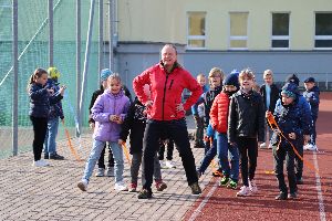 Stavění májky 28.4.2023 - projektový den 1.st (14)