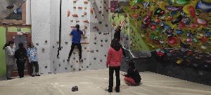 BOULDERING (48)