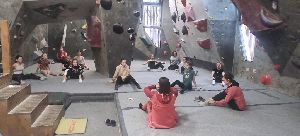 BOULDERING (9)