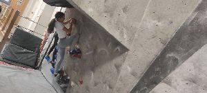 BOULDERING (13)