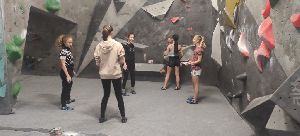 BOULDERING (4)