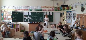 Děti z mateřské školy na návštěvě bilingvy 3.4.2024 (13)