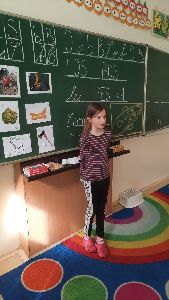 Děti z mateřské školy na návštěvě bilingvy 3.4.2024 (9)