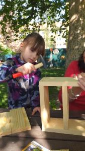 Projekt hmyzí domeček a ptačí budka (11)