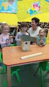 Projekt hmyzí domeček a ptačí budka (6)