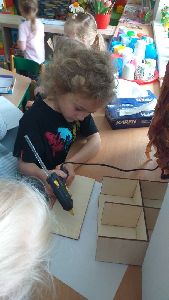 Hmyzí domeček a žížalník (5)